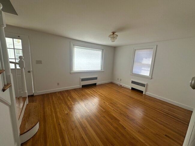 Building Photo - 206 Adams St