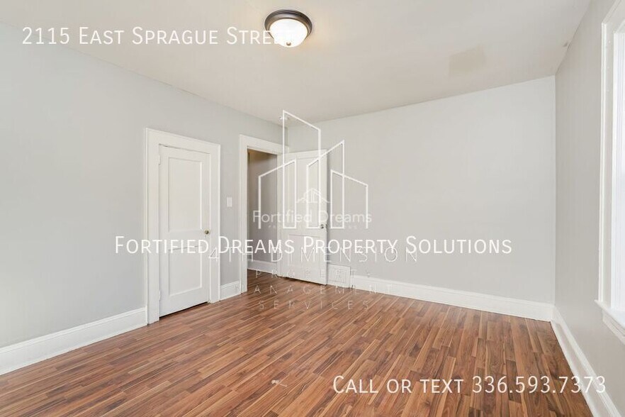 Building Photo - 2115 E Sprague St