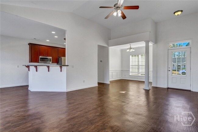 Building Photo - 179 Willow Point Cir
