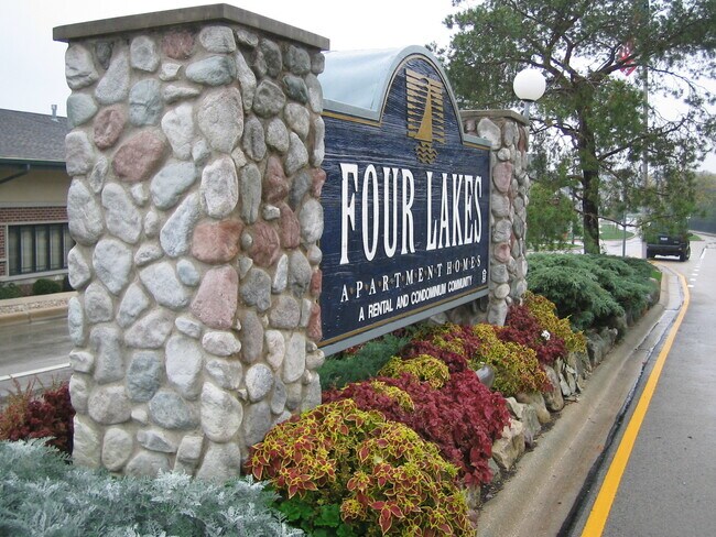 Building Photo - 5950 Oakwood Dr