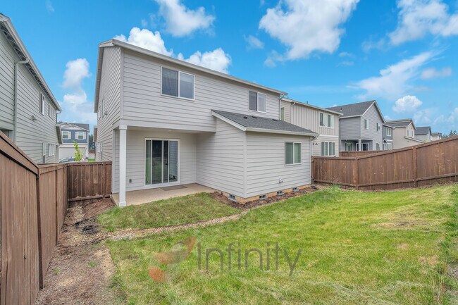 Building Photo - 8943 SW Vermillion Dr