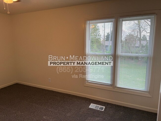 Building Photo - 9116 Parktop Ln NW