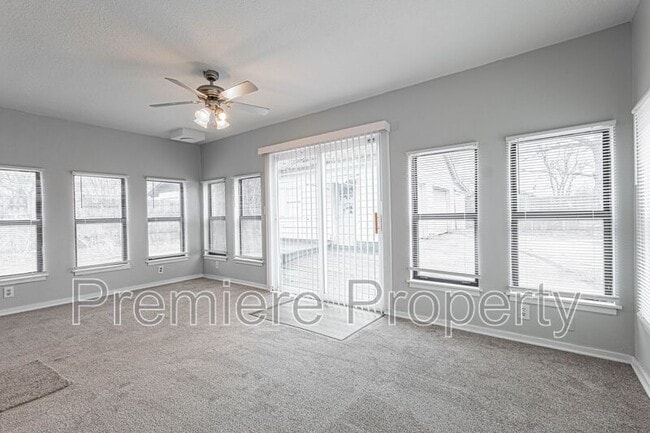 Building Photo - 108 S Hardy Ave