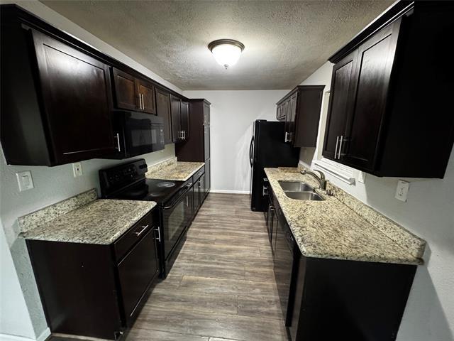 Building Photo - 2607 Clearview Cir