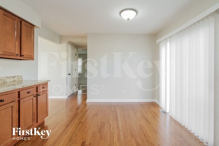 Building Photo - 1815 Cumberland Dr