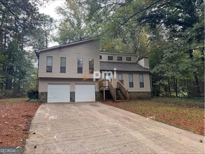 Building Photo - 5955 Sutton Pl