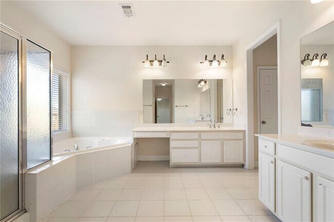 Building Photo - 804 Morganton Dr