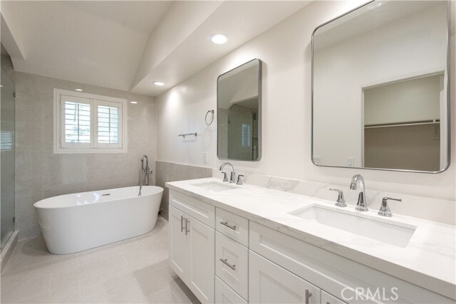Building Photo - 45 Cedarlake