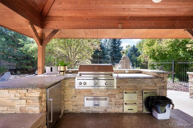 Building Photo - 1705 W Hinsdale Pl