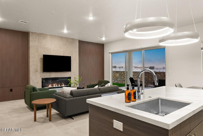 Building Photo - 828 Acton St