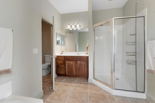 Building Photo - 136 Casa Bella Ln