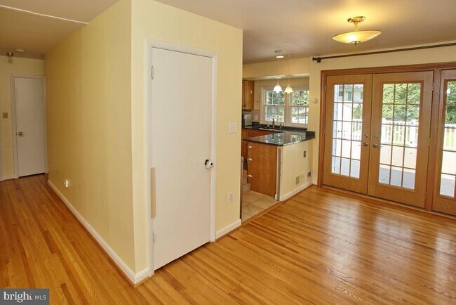 Building Photo - 3513 Anderson Rd