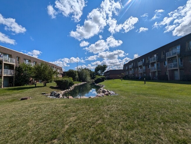 Building Photo - 4 Villa Verde Dr