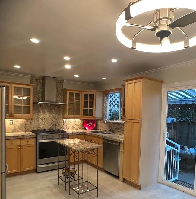 Building Photo - 101 Linden Ave