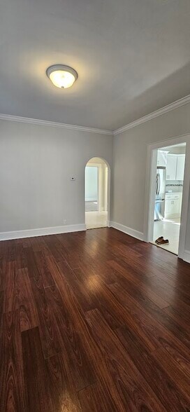 Building Photo - 544 Joralemon St