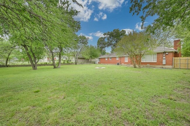 Building Photo - 6957 Park Pl Dr