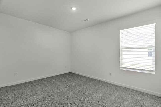 Building Photo - Brand-New 3 Bedroom Home in Prairie Grove! Move-in Ready!