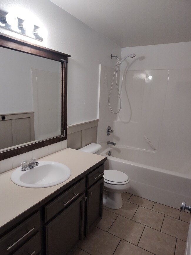 Building Photo - 4211 Holland Ln