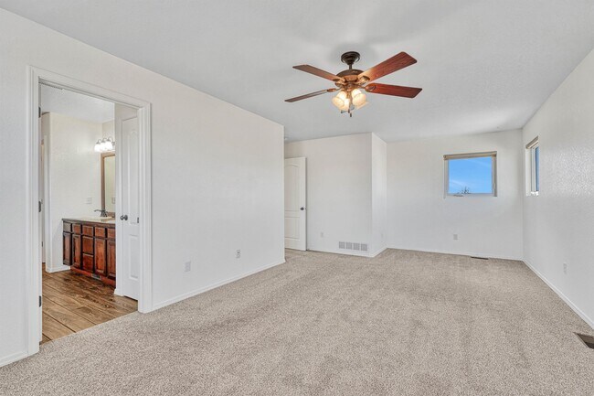 Building Photo - 7368 Prythania Park Dr