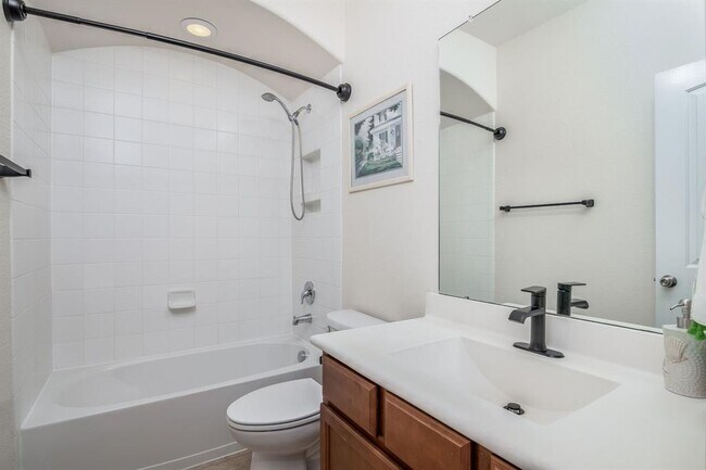 Building Photo - 14014 Sand Ridge Crossing