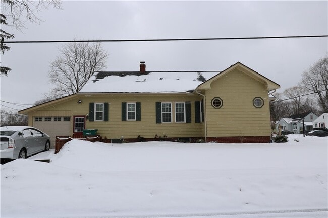 Building Photo - 195 Brookridge Dr