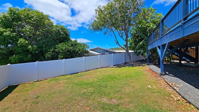 Building Photo - Waialae Nui Ridge - Renovated 4 bedroom, 3...