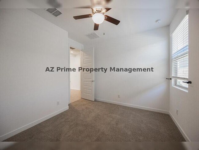 Building Photo - 16870 W Las Palmaritas Dr