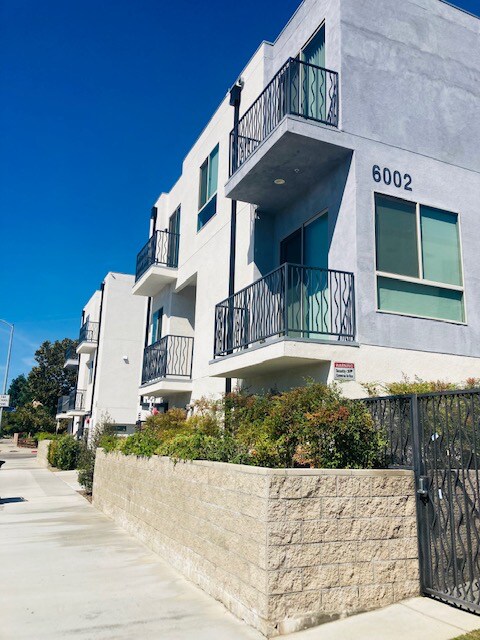 Building Photo - 6002 Klump Ave