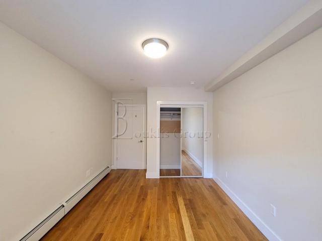 Building Photo - 1 bedroom in ASTORIA NY 11103