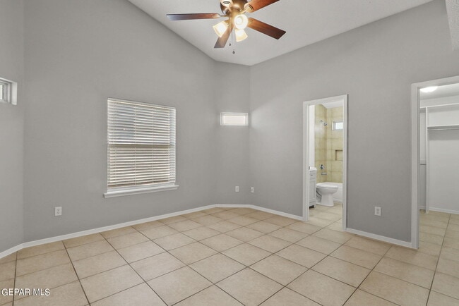Building Photo - 3269 Maple Point Dr