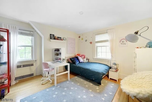 Building Photo - 53 Meadowbrook Rd