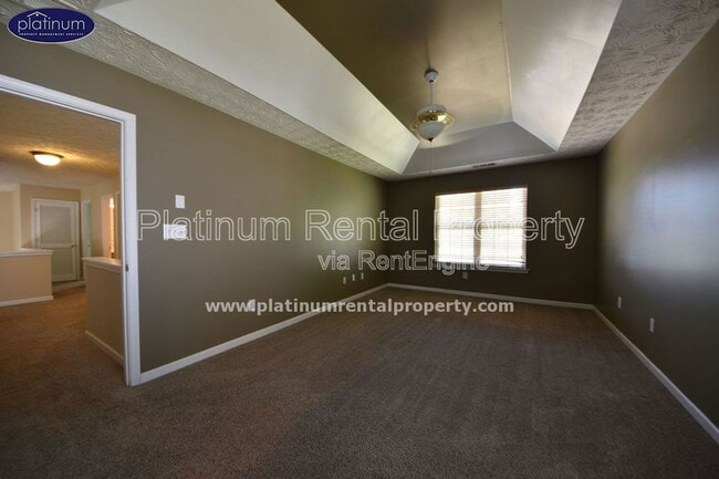 Building Photo - 1325 Holleybrooke Dr