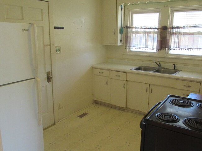 Building Photo - Home for Rent In Lincolnton