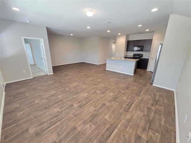 Building Photo - 12909 Brahmin Dr