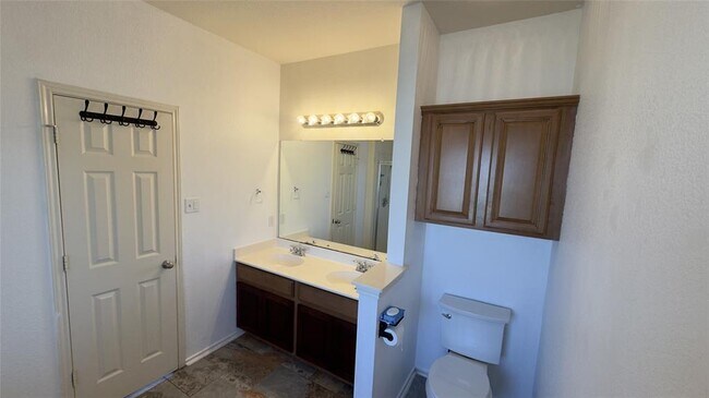 Building Photo - 700 Sweet Leaf Ln