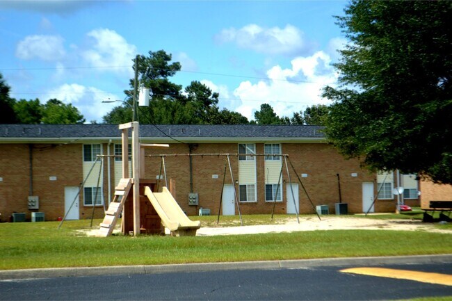 Building Photo - 1602 McNeil St