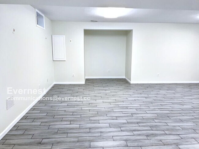 Building Photo - 43206 Somerset Hills Terrace