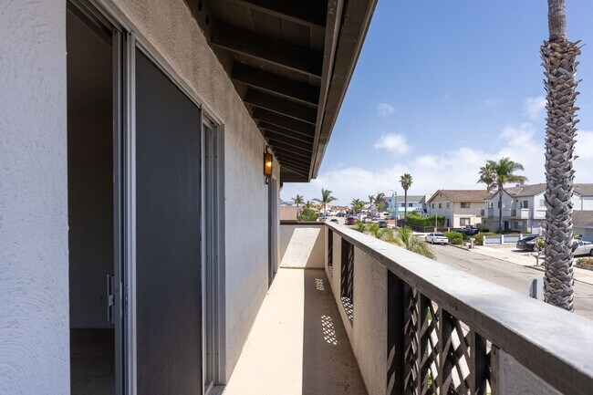 Building Photo - 2-Bedroom + 1 Bathroom Apartment | Dunes Place | Oxnard | Unfurnished