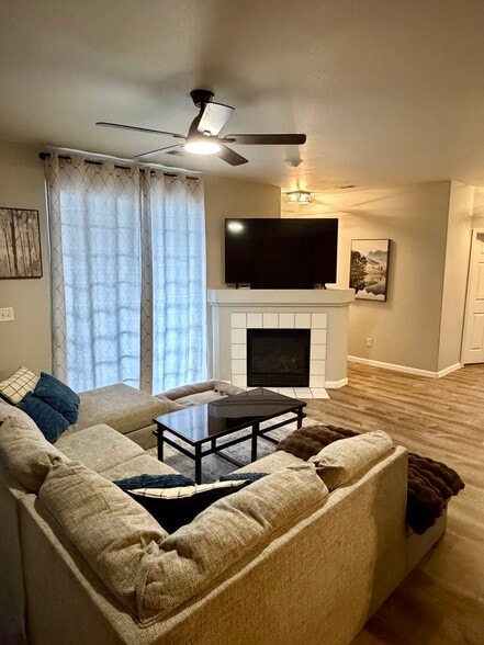 Living Room - 5151 29th St