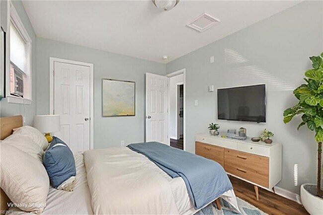 Building Photo - 200 Pullman Ave