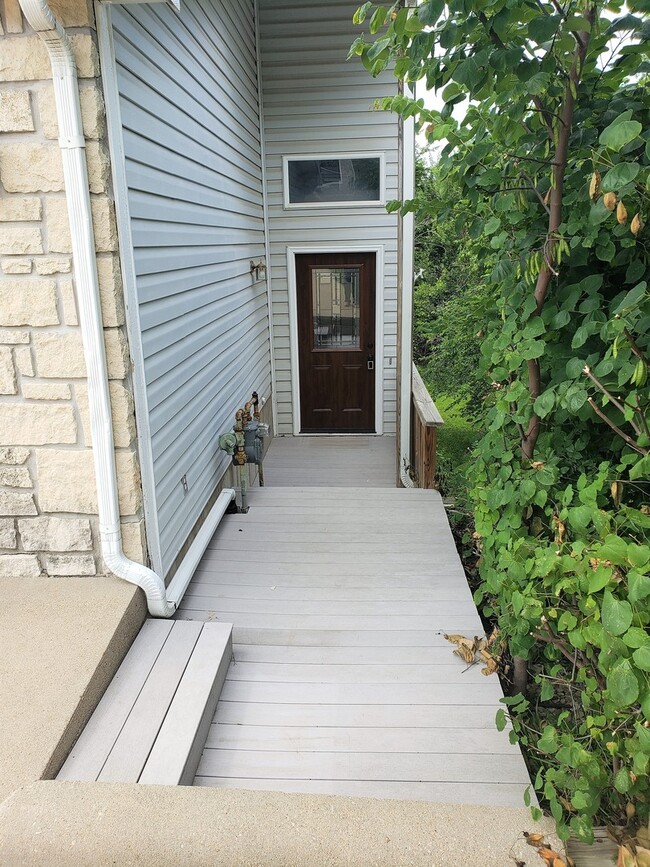 Building Photo - 3D Tour Available - Garage Parking + Washer-Dryer Included + LVP Throughout House! Available June...