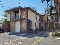 Building Photo - 4000 Rawlins St