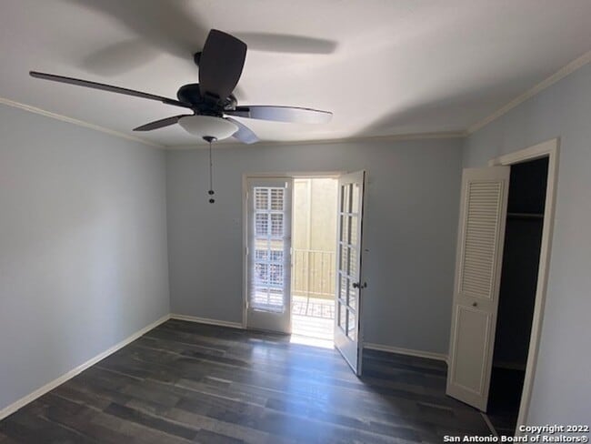 Building Photo - ONE BEDROOM CONDO ALAMO HEIGHTS