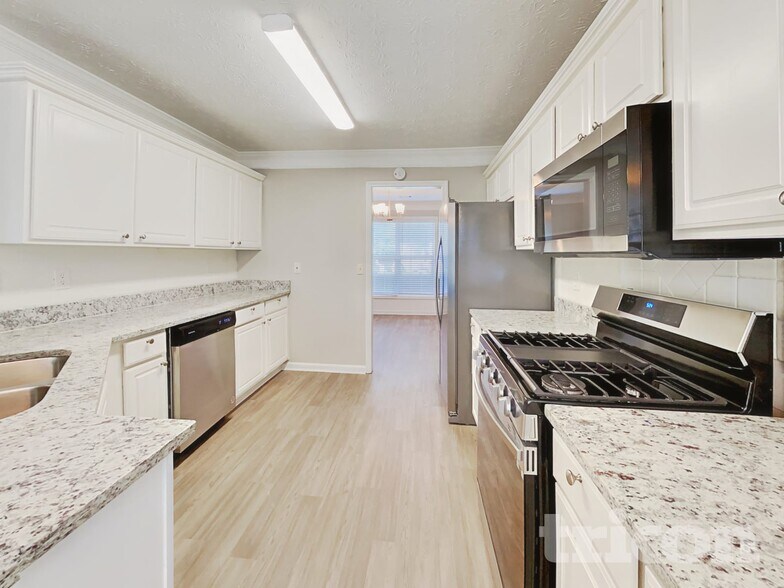 Building Photo - 1168 Olde Hinge Way