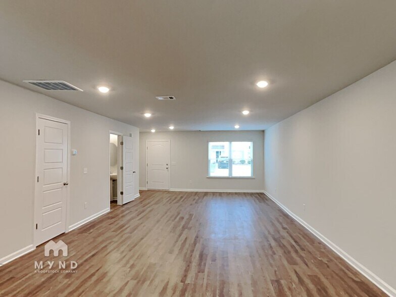 Building Photo - 34 Brown Thrasher Ct