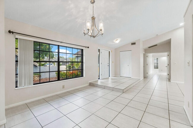 Building Photo - 13485 Orchid Ct