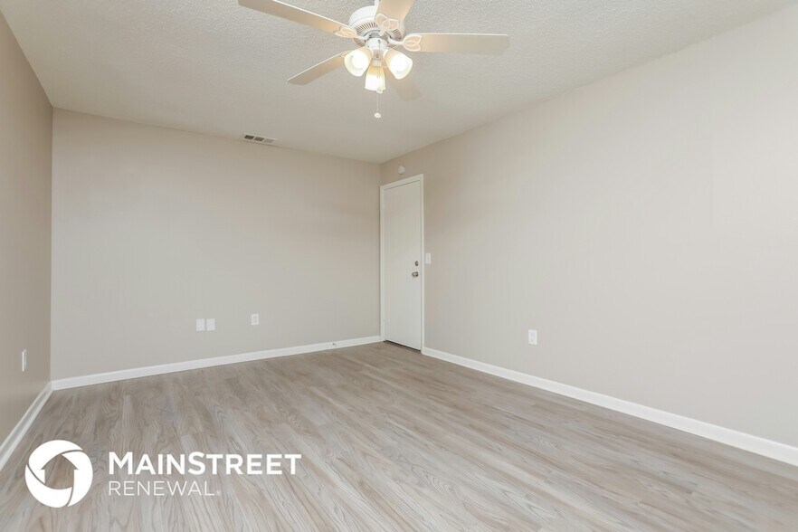 Building Photo - 605 Applewood Ave