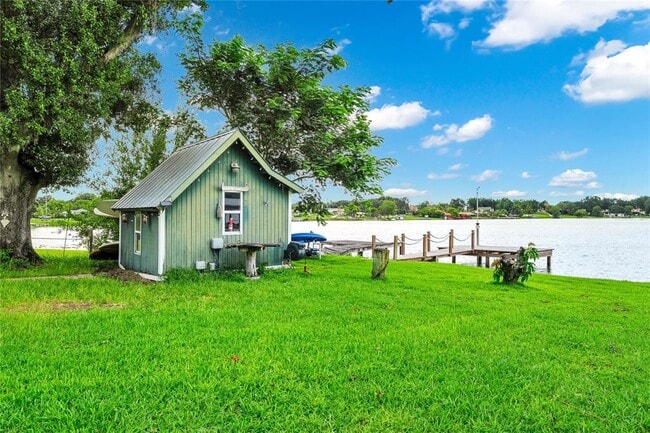 Building Photo - 6659 Lake Cane Dr