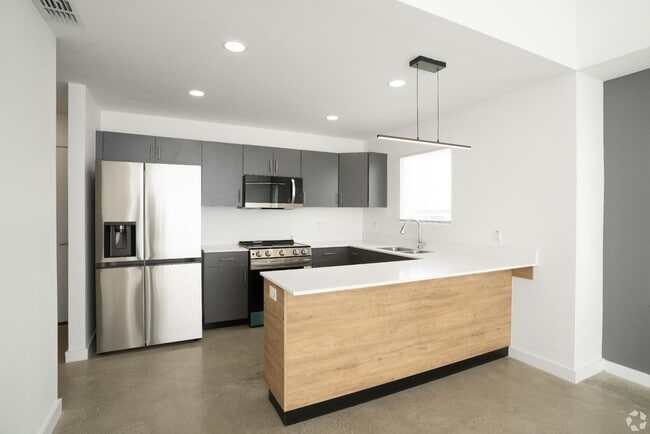 Building Photo - 4012 Jenna Ln