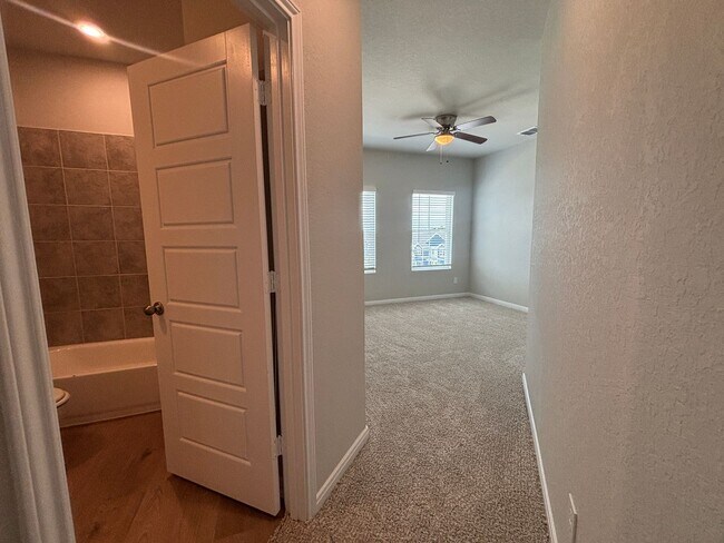 Building Photo - Triple Master Suites 3-Story Townhome